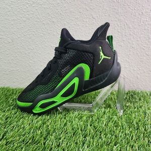 Nike JORDAN TATUM 1 GS size 5Y Green Strike